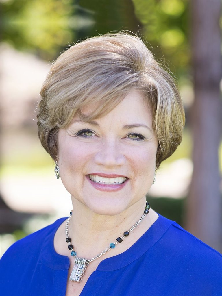 Donna Kelly
