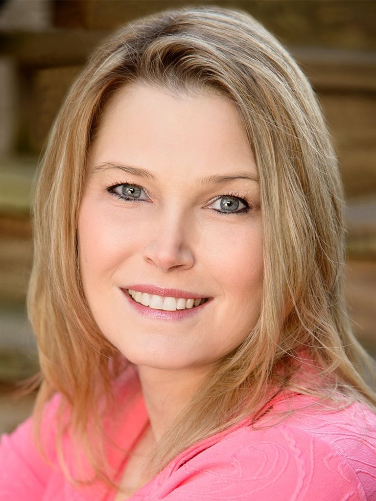 Jeanine Lind