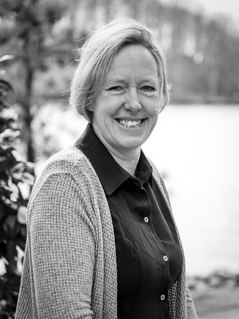 Lesley Hynes