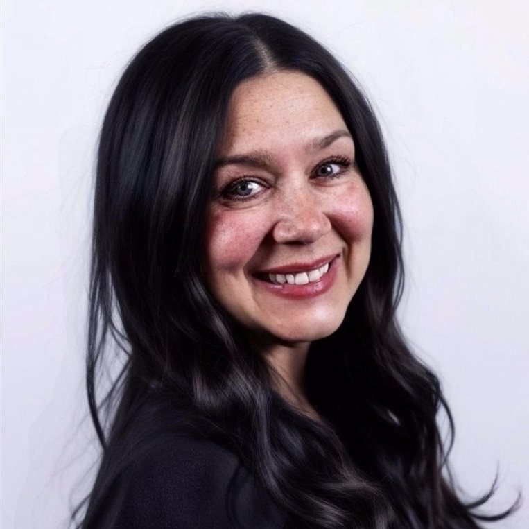 Traci R. Baytos