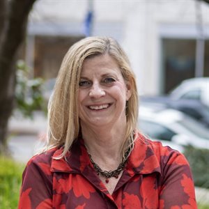 Elizabeth Phares