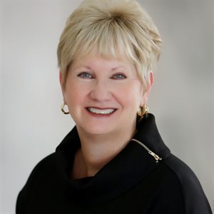 Kimberly Holmen Lang