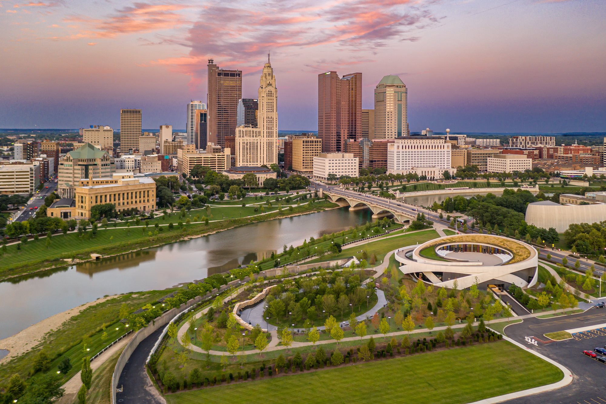 Sunset over Columbus Ohio city skyline
